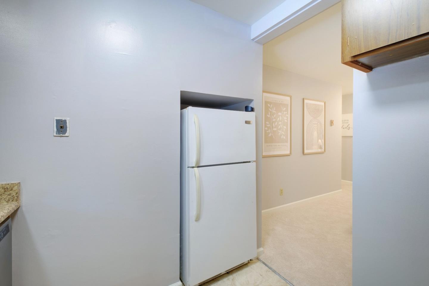 Detail Gallery Image 24 of 37 For 50 E Middlefield Rd #40,  Mountain View,  CA 94043 - 1 Beds | 1 Baths