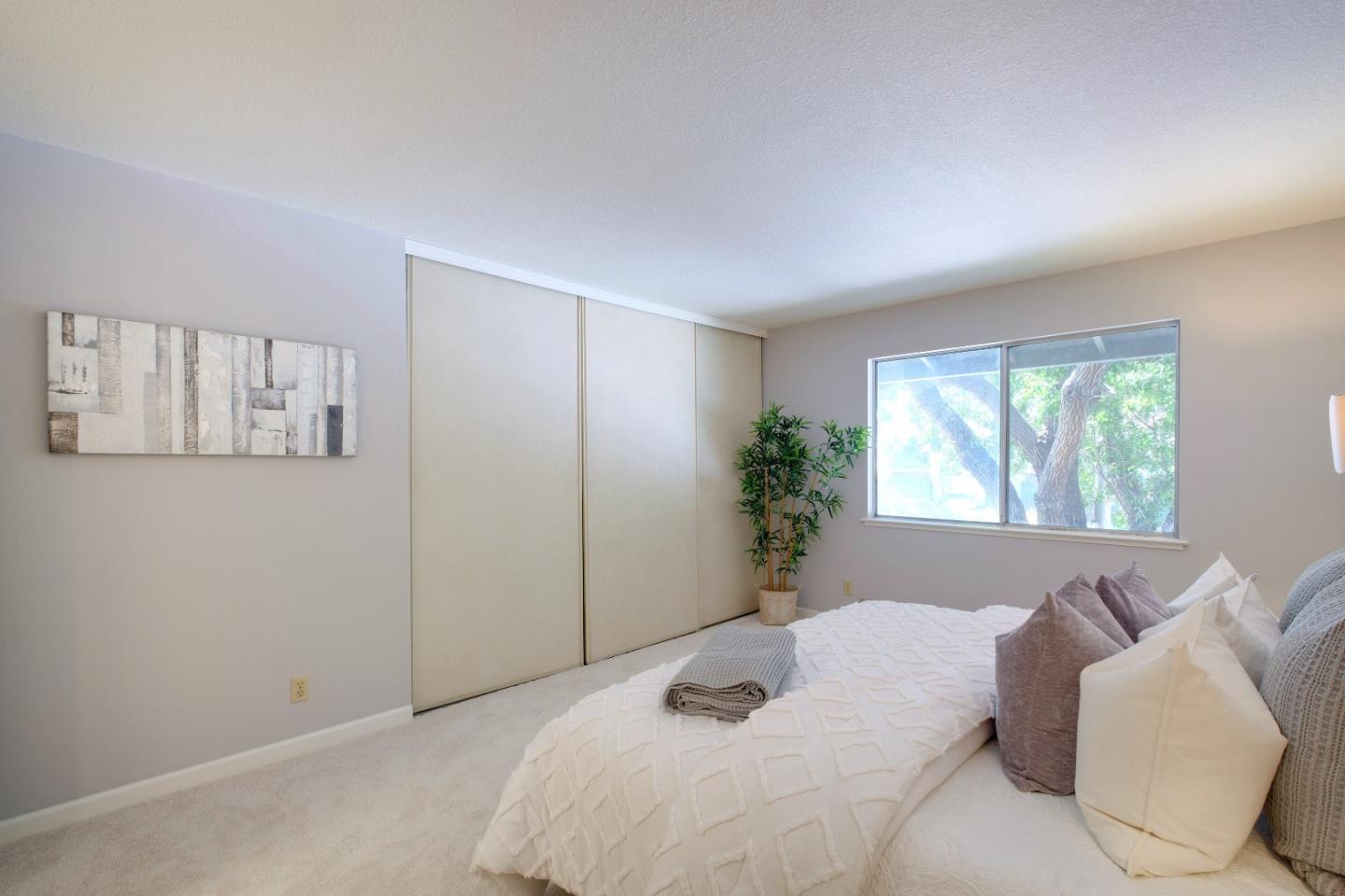 Detail Gallery Image 30 of 37 For 50 E Middlefield Rd #40,  Mountain View,  CA 94043 - 1 Beds | 1 Baths