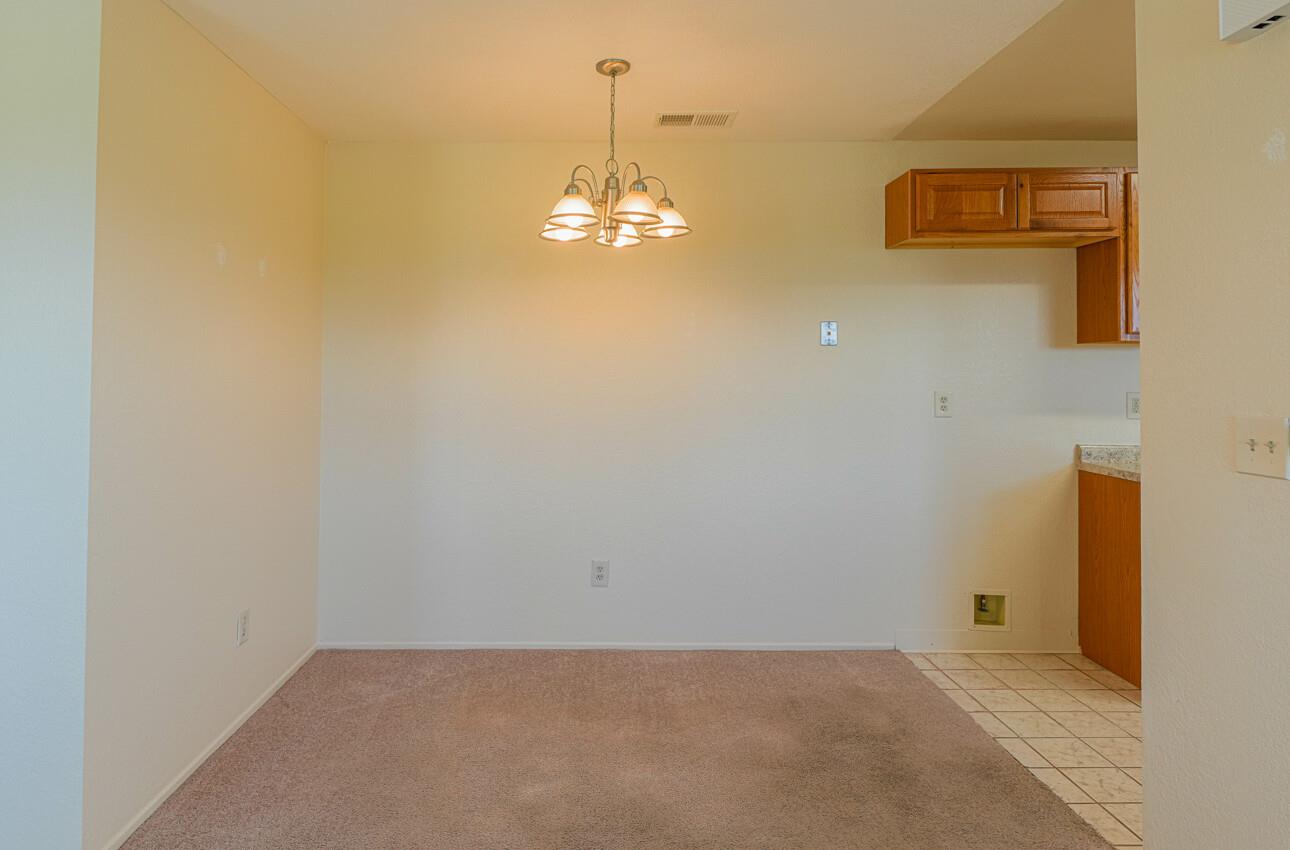 Detail Gallery Image 9 of 29 For 1867 Cherokee Dr #1,  Salinas,  CA 93906 - 1 Beds | 1 Baths