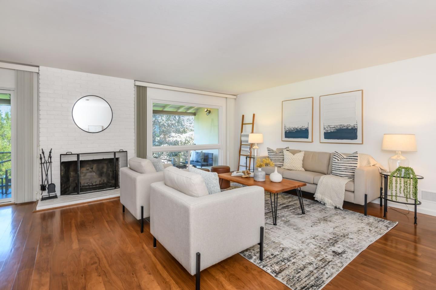 Detail Gallery Image 3 of 23 For 820 W Hillsdale Blvd, San Mateo,  CA 94403 - 3 Beds | 2 Baths