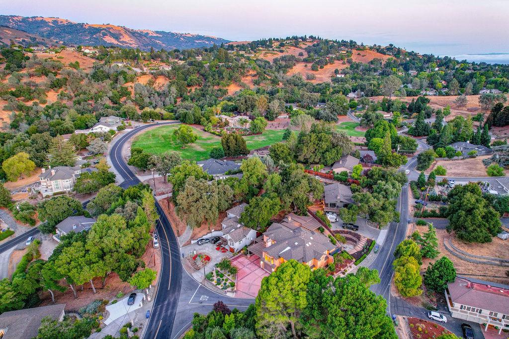 Detail Gallery Image 119 of 128 For 17110 Copper Hill Dr, Morgan Hill,  CA 95037 - 4 Beds | 4/1 Baths