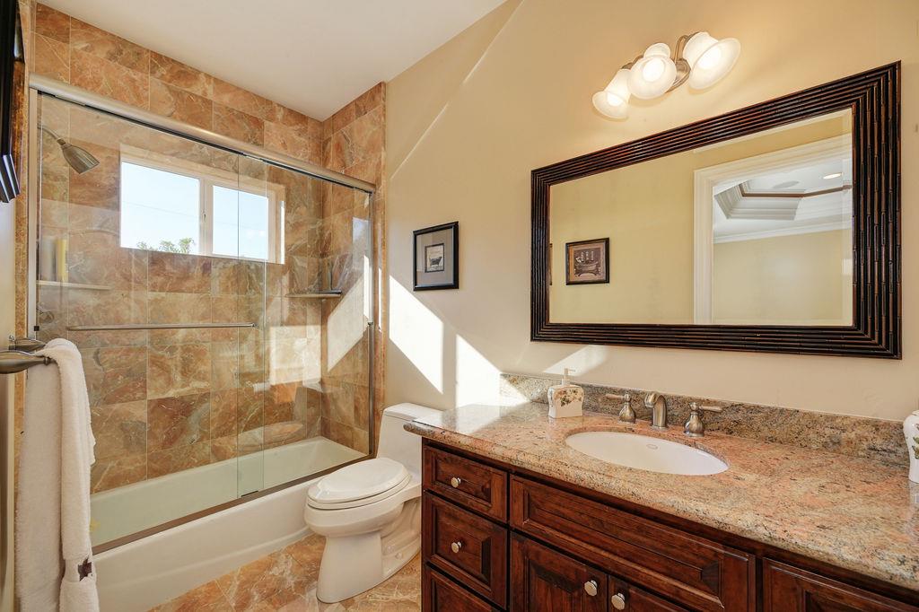 Detail Gallery Image 34 of 128 For 17110 Copper Hill Dr, Morgan Hill,  CA 95037 - 4 Beds | 4/1 Baths