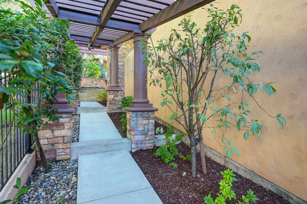 Detail Gallery Image 70 of 128 For 17110 Copper Hill Dr, Morgan Hill,  CA 95037 - 4 Beds | 4/1 Baths