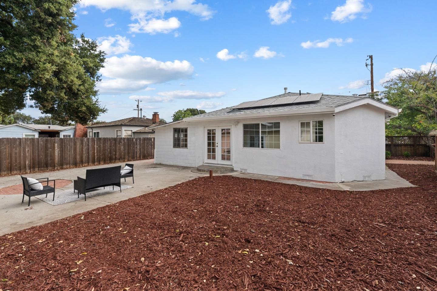 Detail Gallery Image 59 of 66 For 2301 Poplar Ave, East Palo Alto,  CA 94303 - 7 Beds | 4 Baths