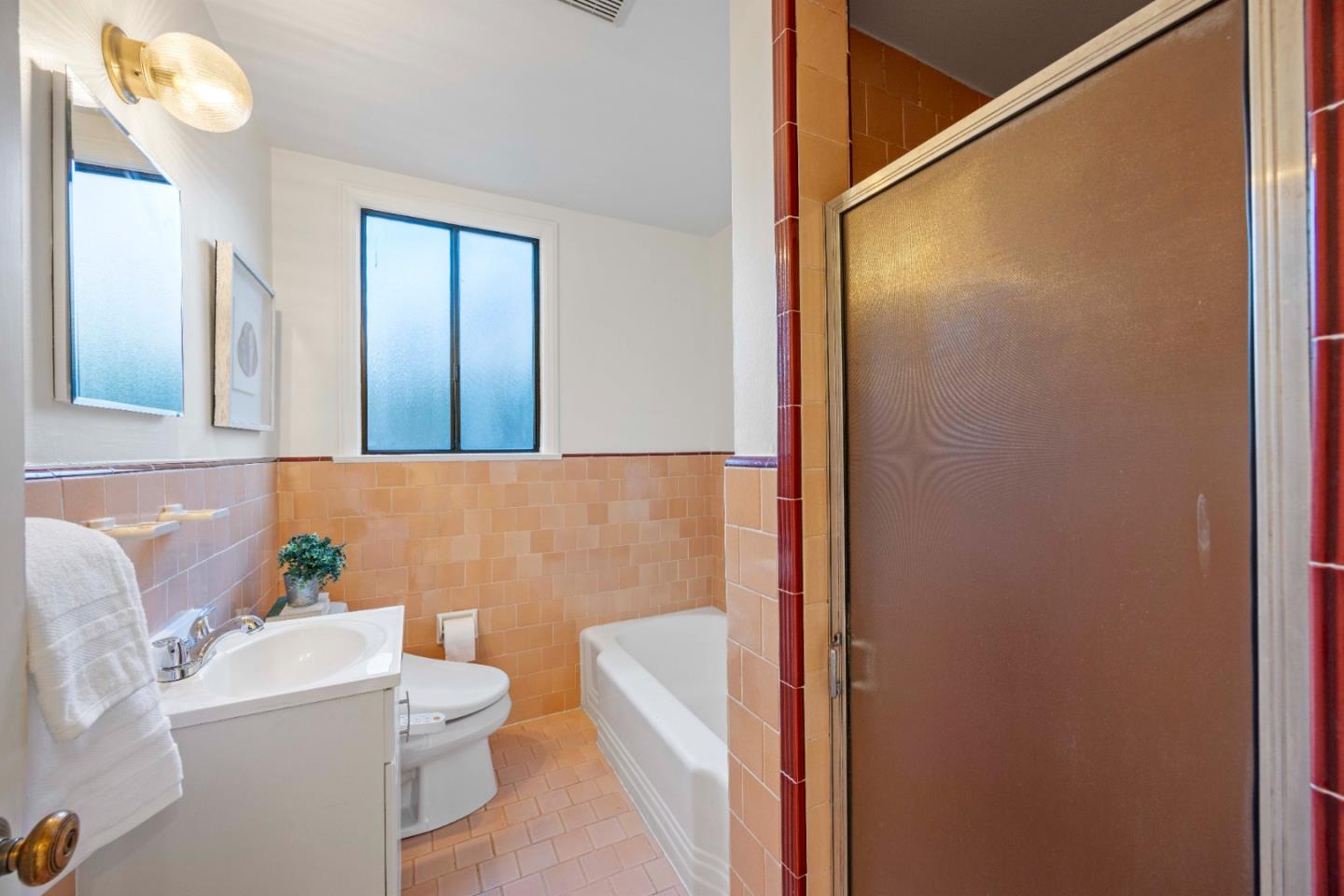 Detail Gallery Image 11 of 15 For 1209 Carlisle Dr, San Mateo,  CA 94402 - 3 Beds | 1 Baths