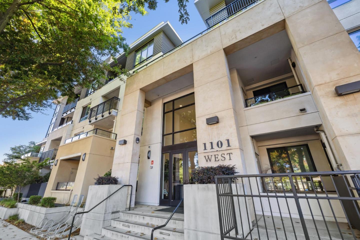 Browse active condo listings in 1101 WEST