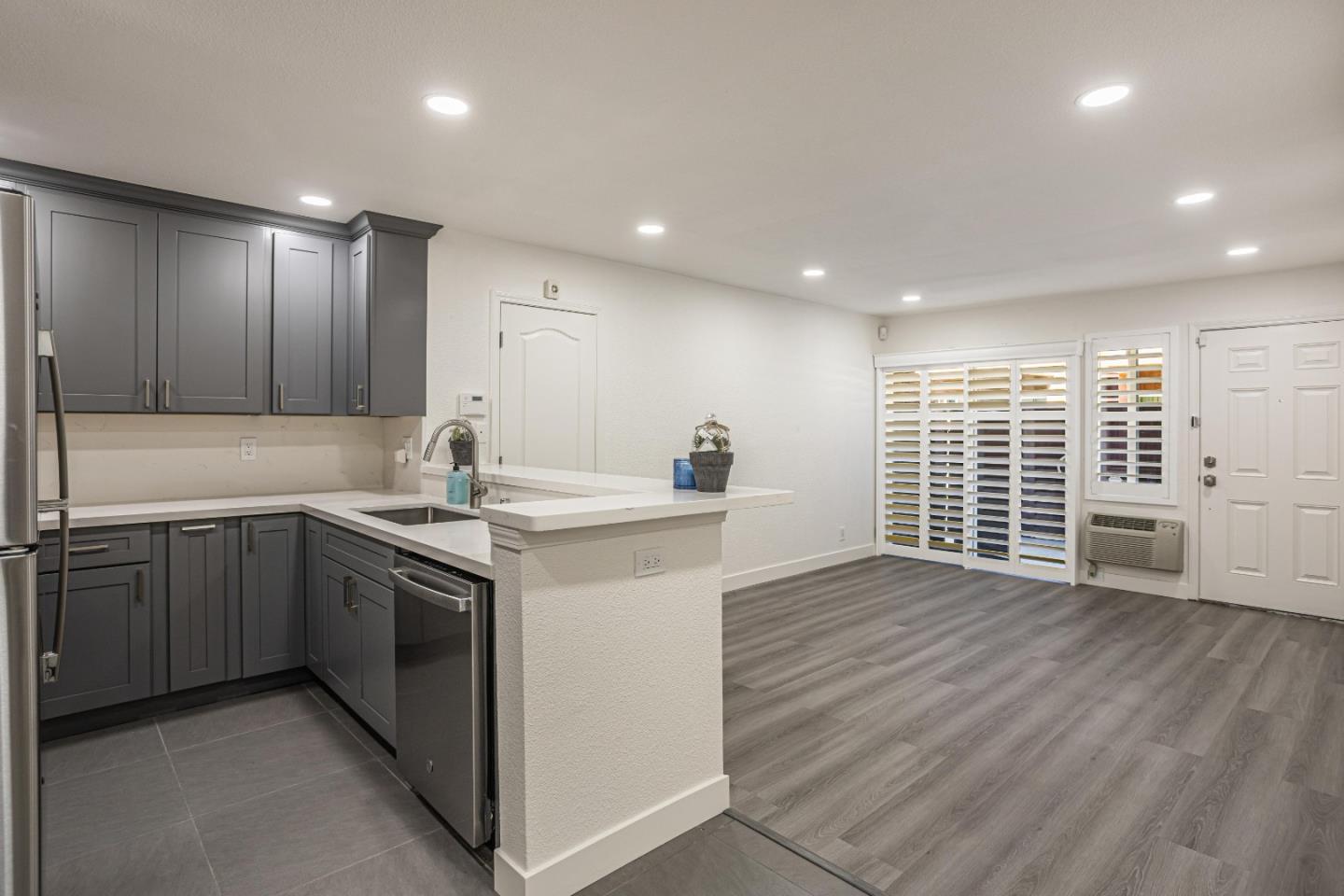 Detail Gallery Image 12 of 29 For 408 Dempsey Rd #109,  Milpitas,  CA 95035 - 2 Beds | 1 Baths