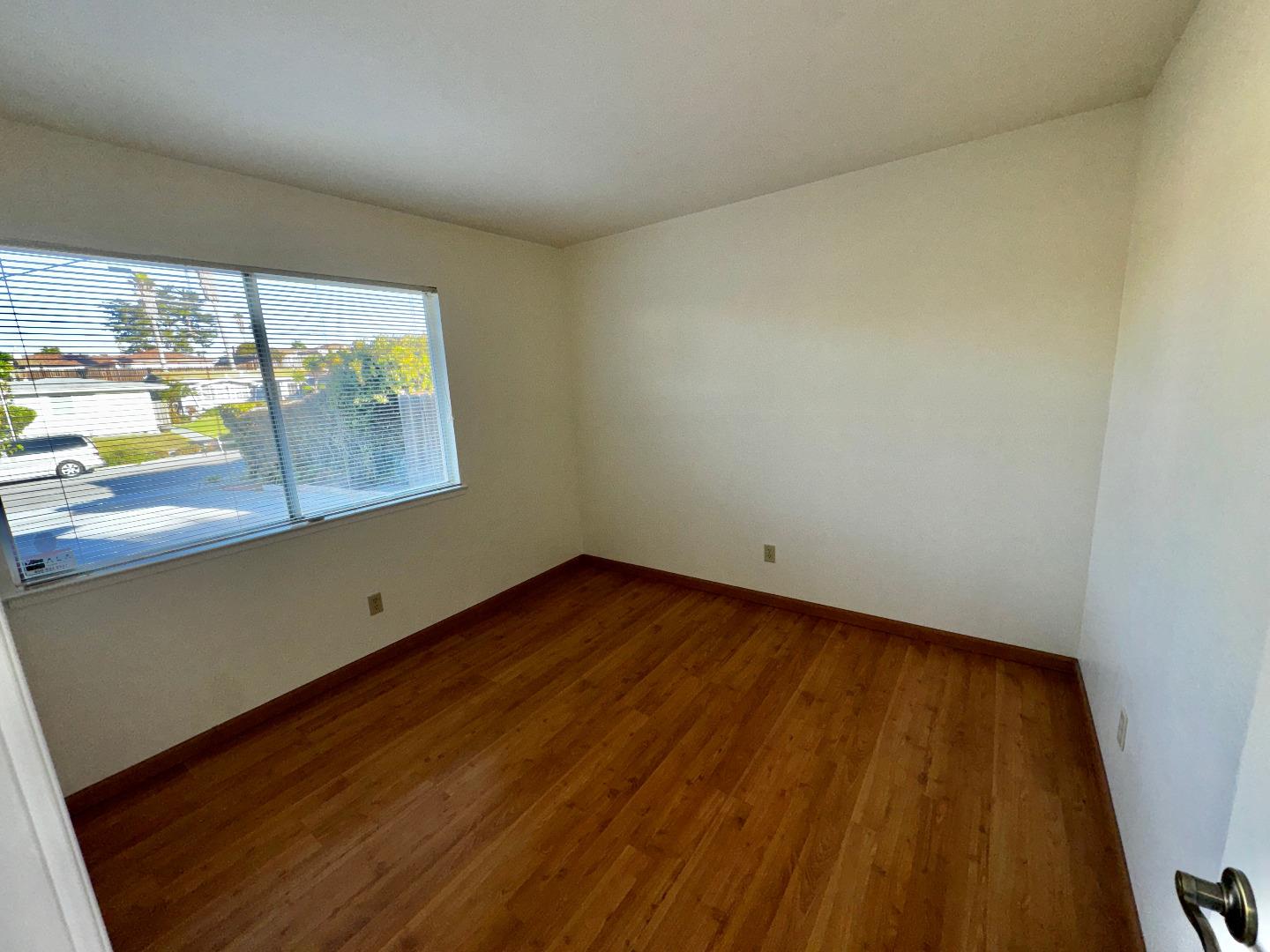 Detail Gallery Image 21 of 33 For 3012 Ellen Ct, Marina,  CA 93933 - 6 Beds | 4 Baths
