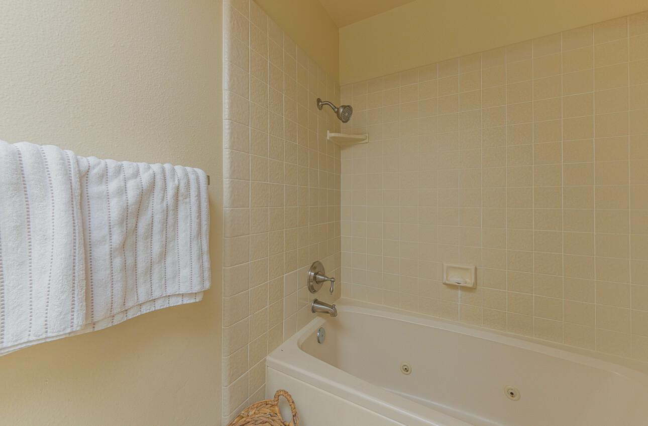 Detail Gallery Image 34 of 42 For 14005 Mountain Quail Rd, Salinas,  CA 93908 - 2 Beds | 2 Baths