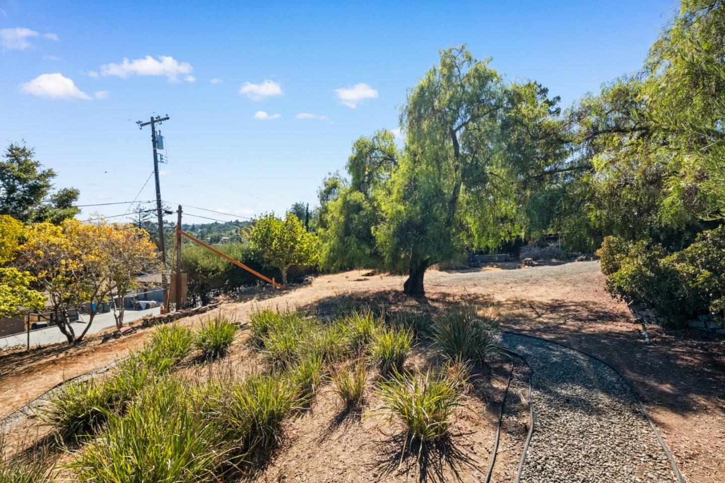 Detail Gallery Image 71 of 85 For 681 Upland Rd, Redwood City,  CA 94062 - 3 Beds | 2/1 Baths