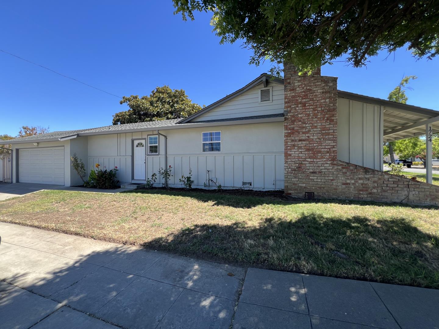 Detail Gallery Image 7 of 13 For 1724 Hillsdale Ave, San Jose,  CA 95124 - 3 Beds | 2 Baths