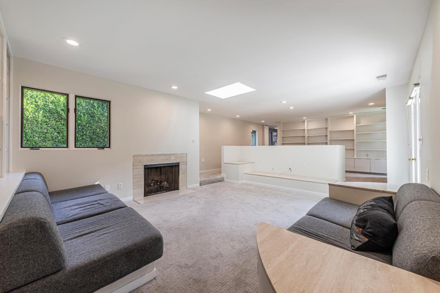 Detail Gallery Image 16 of 22 For 421 Chaucer St, Palo Alto,  CA 94301 - 3 Beds | 3/1 Baths