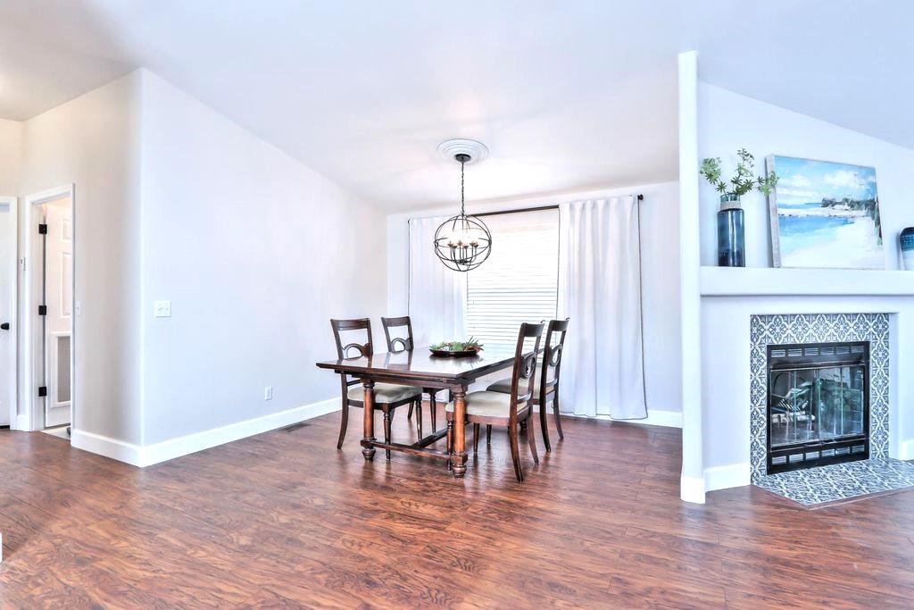 Detail Gallery Image 8 of 19 For 1220 Vienna Dr #476,  Sunnyvale,  CA 94089 - 3 Beds | 2 Baths