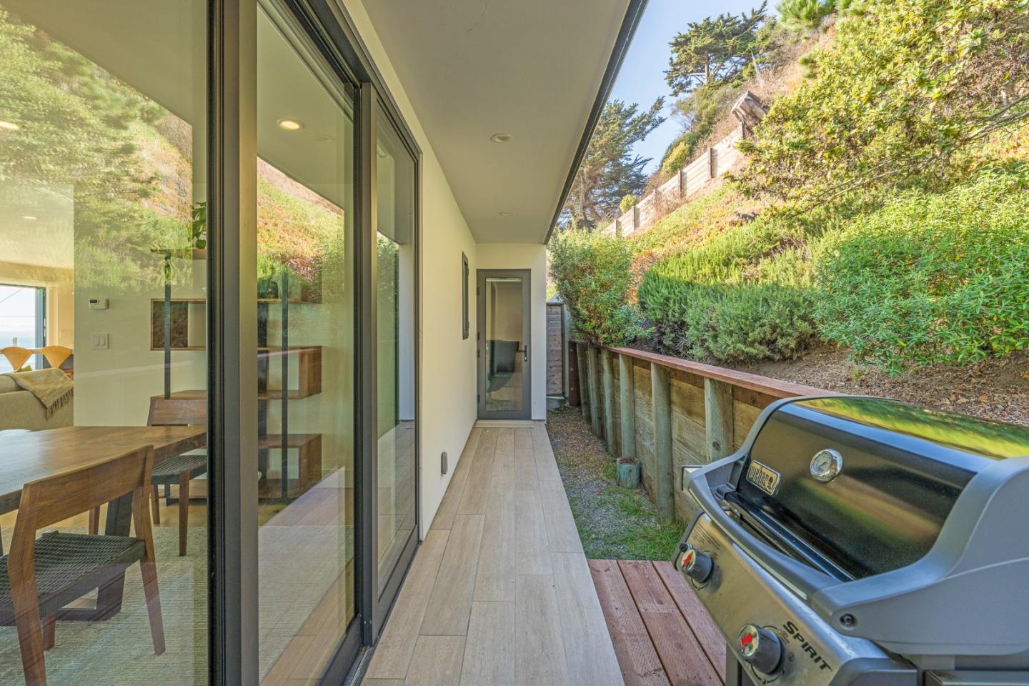 Detail Gallery Image 27 of 60 For 544 Beach Dr, Aptos,  CA 95003 - 3 Beds | 3 Baths