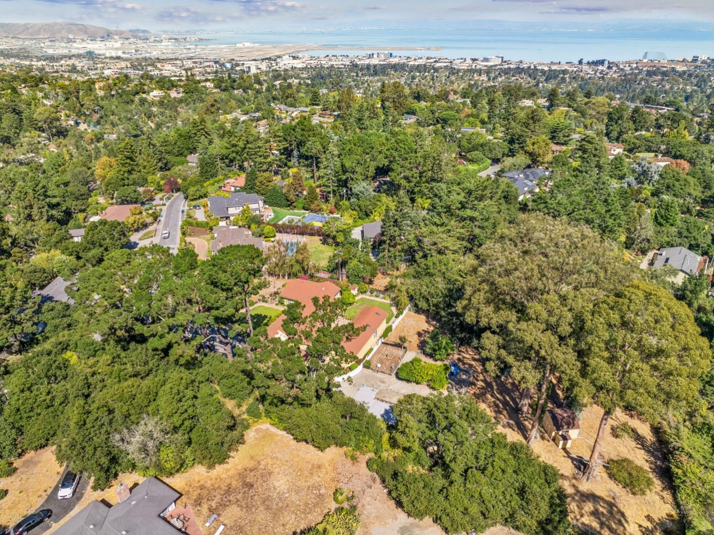 2915 Summit Drive, Hillsborough, California 94010, 4 Bedrooms Bedrooms, ,3 BathroomsBathrooms,Residential,For Sale,2915 Summit Drive,ML81982628