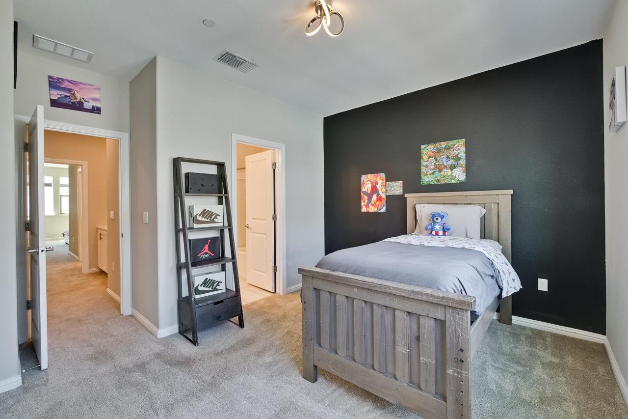 Detail Gallery Image 32 of 82 For 5750 Stealth Loop, San Jose,  CA 95119 - 2 Beds | 2/1 Baths