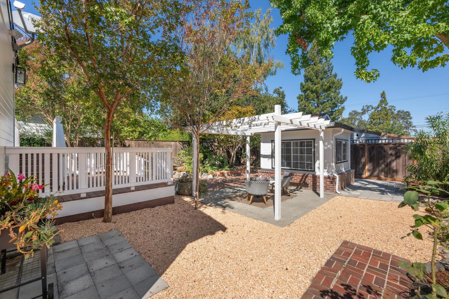 Detail Gallery Image 25 of 26 For 742 Neal Ave, San Carlos,  CA 94070 - 2 Beds | 1 Baths