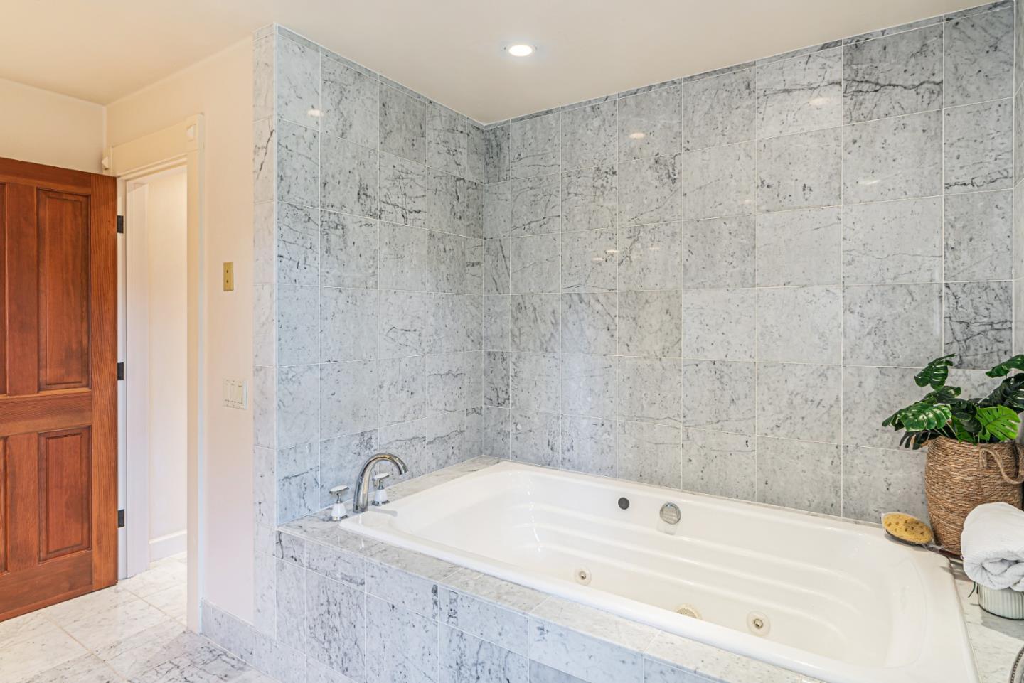 565 Aguajito Rd, Monterey County, CA 93923 photo 36