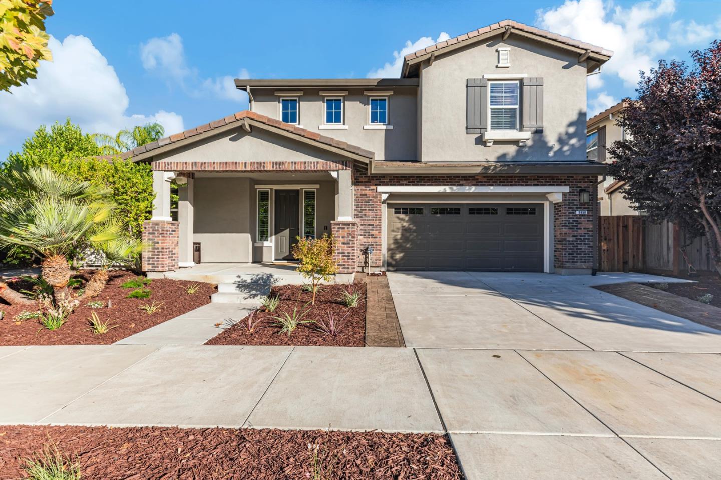 Detail Gallery Image 1 of 99 For 9958 Bobcat Ct, Gilroy,  CA 95020 - 4 Beds | 3/1 Baths