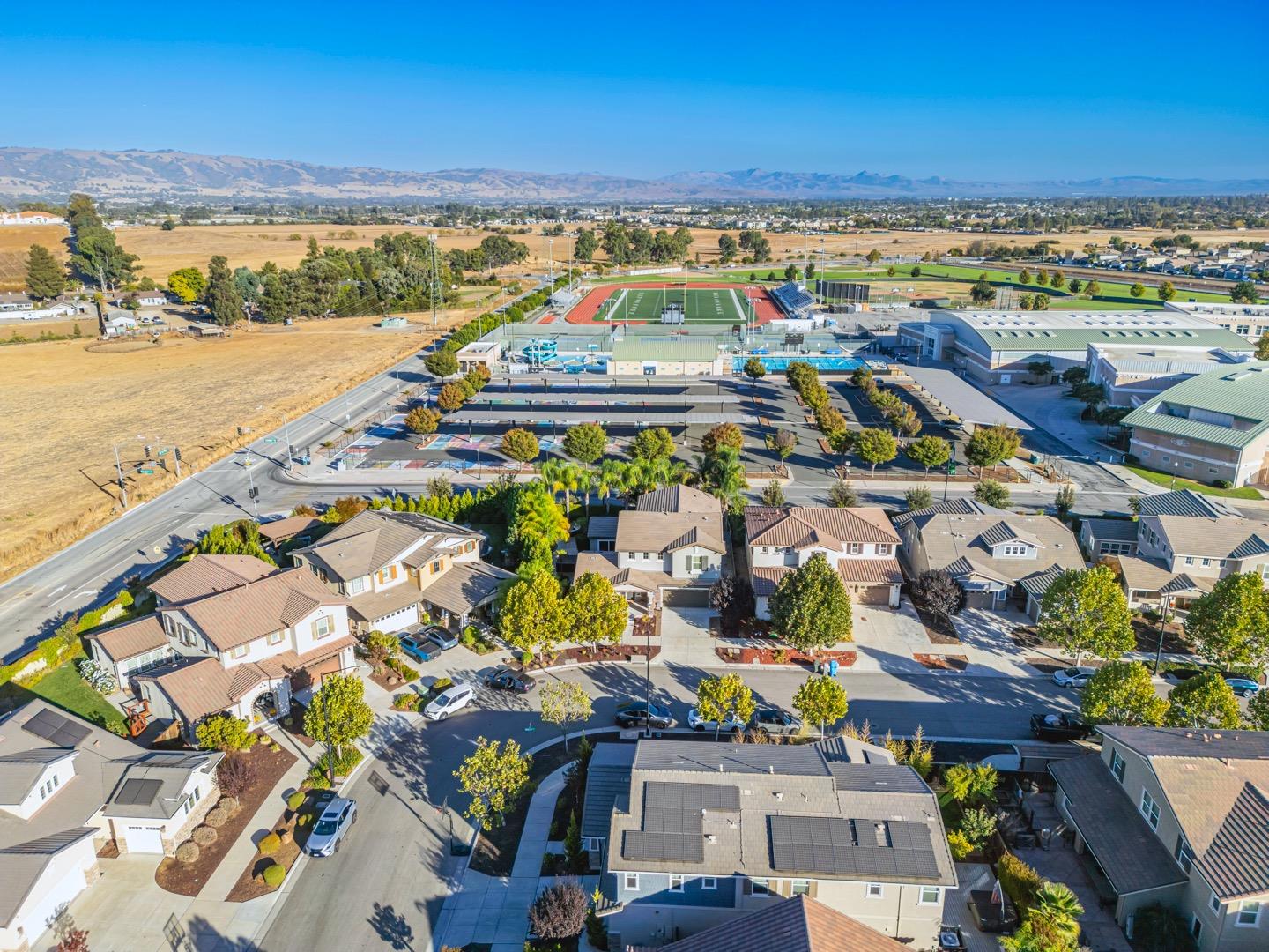 Detail Gallery Image 66 of 99 For 9958 Bobcat Ct, Gilroy,  CA 95020 - 4 Beds | 3/1 Baths