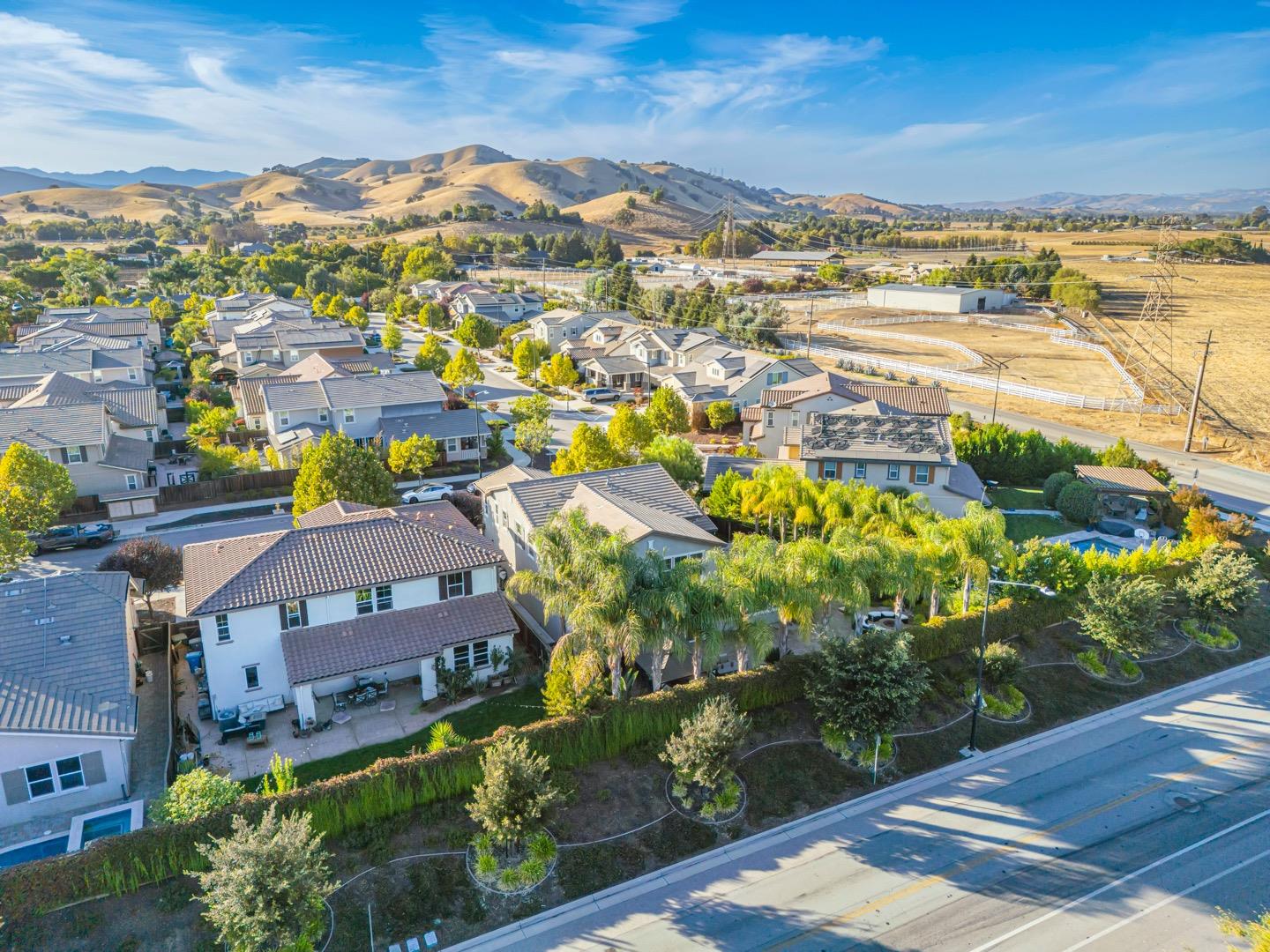 Detail Gallery Image 69 of 99 For 9958 Bobcat Ct, Gilroy,  CA 95020 - 4 Beds | 3/1 Baths