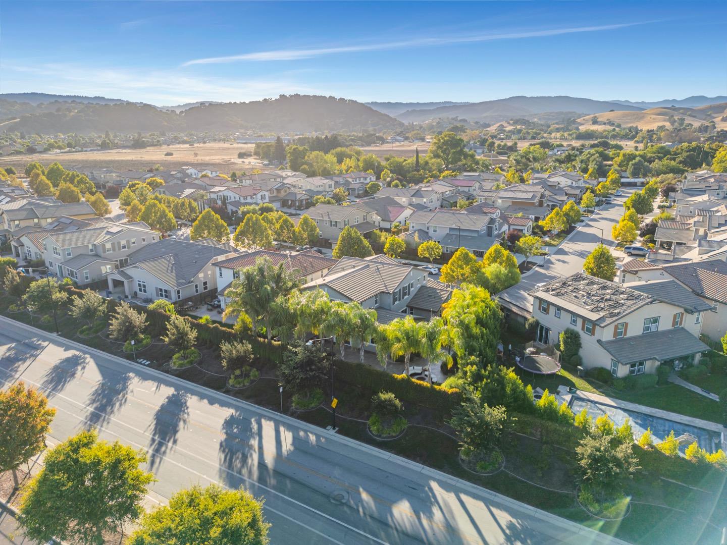 Detail Gallery Image 71 of 99 For 9958 Bobcat Ct, Gilroy,  CA 95020 - 4 Beds | 3/1 Baths