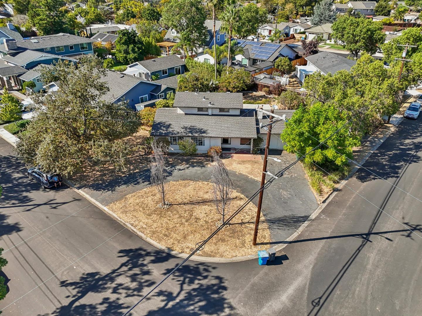 Detail Gallery Image 33 of 43 For 14769 Nelson Way, San Jose,  CA 95124 - 3 Beds | 2 Baths