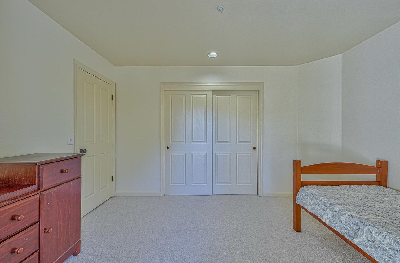 Detail Gallery Image 34 of 52 For 24125 Mallard Ct, Salinas,  CA 93908 - 4 Beds | 3 Baths