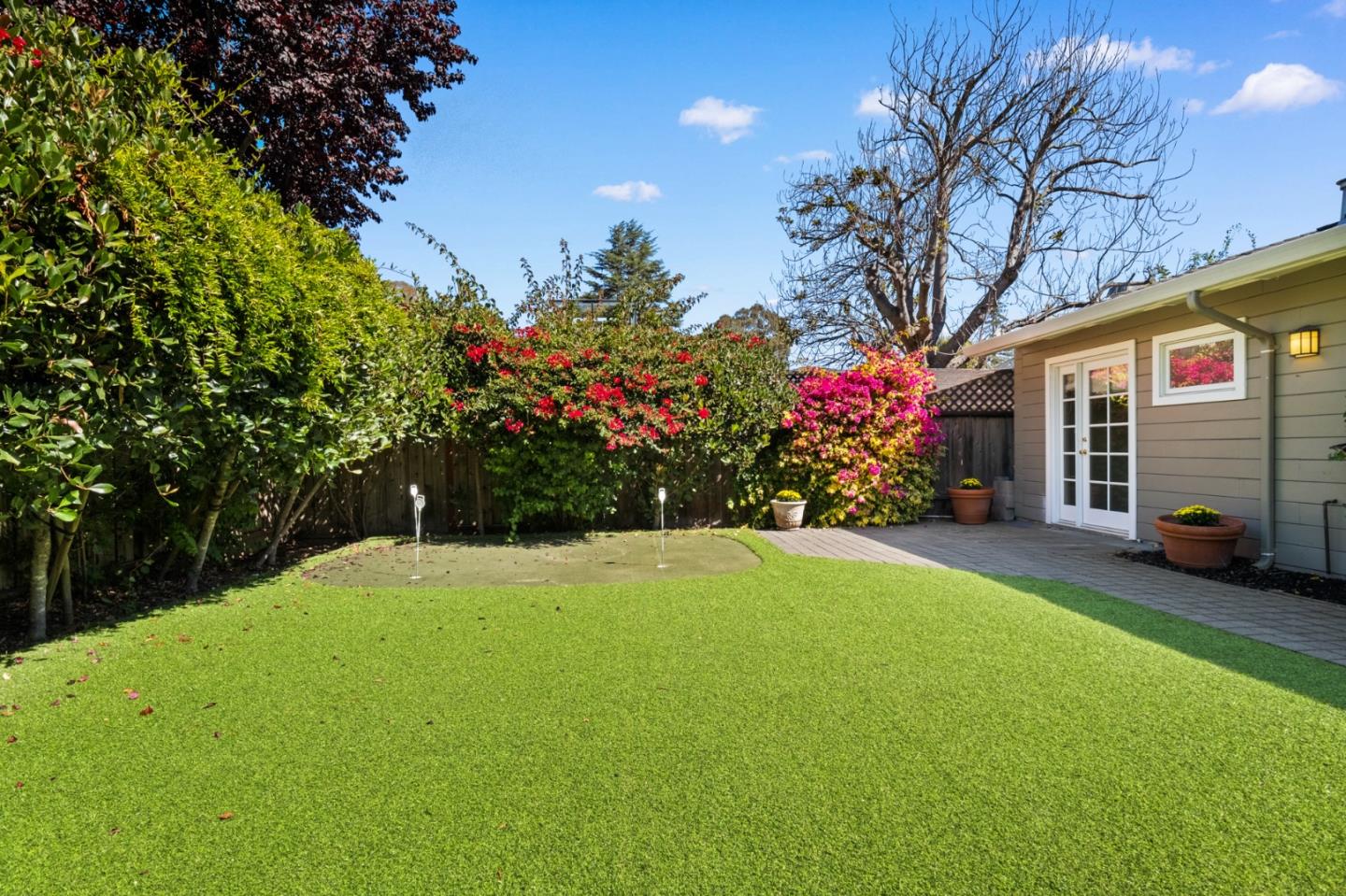 Detail Gallery Image 40 of 60 For 816 Newhall Rd, Burlingame,  CA 94010 - 3 Beds | 3/1 Baths