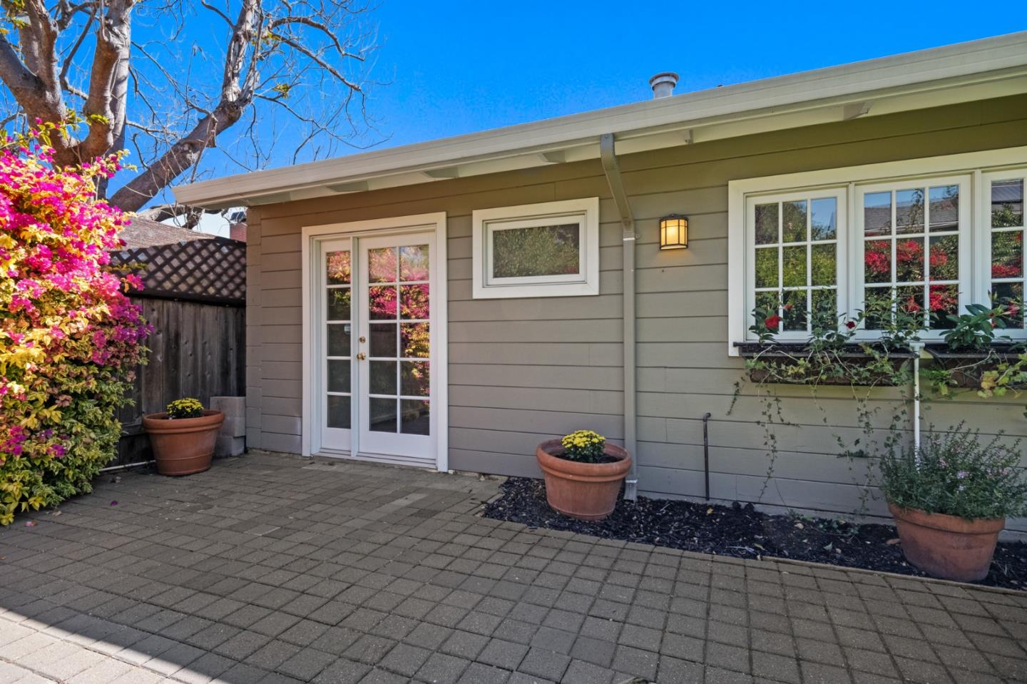 Detail Gallery Image 41 of 60 For 816 Newhall Rd, Burlingame,  CA 94010 - 3 Beds | 3/1 Baths