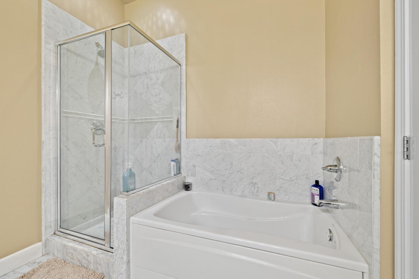 Detail Gallery Image 13 of 30 For 1001 Laurel #113,  San Carlos,  CA 94070 - 3 Beds | 2 Baths