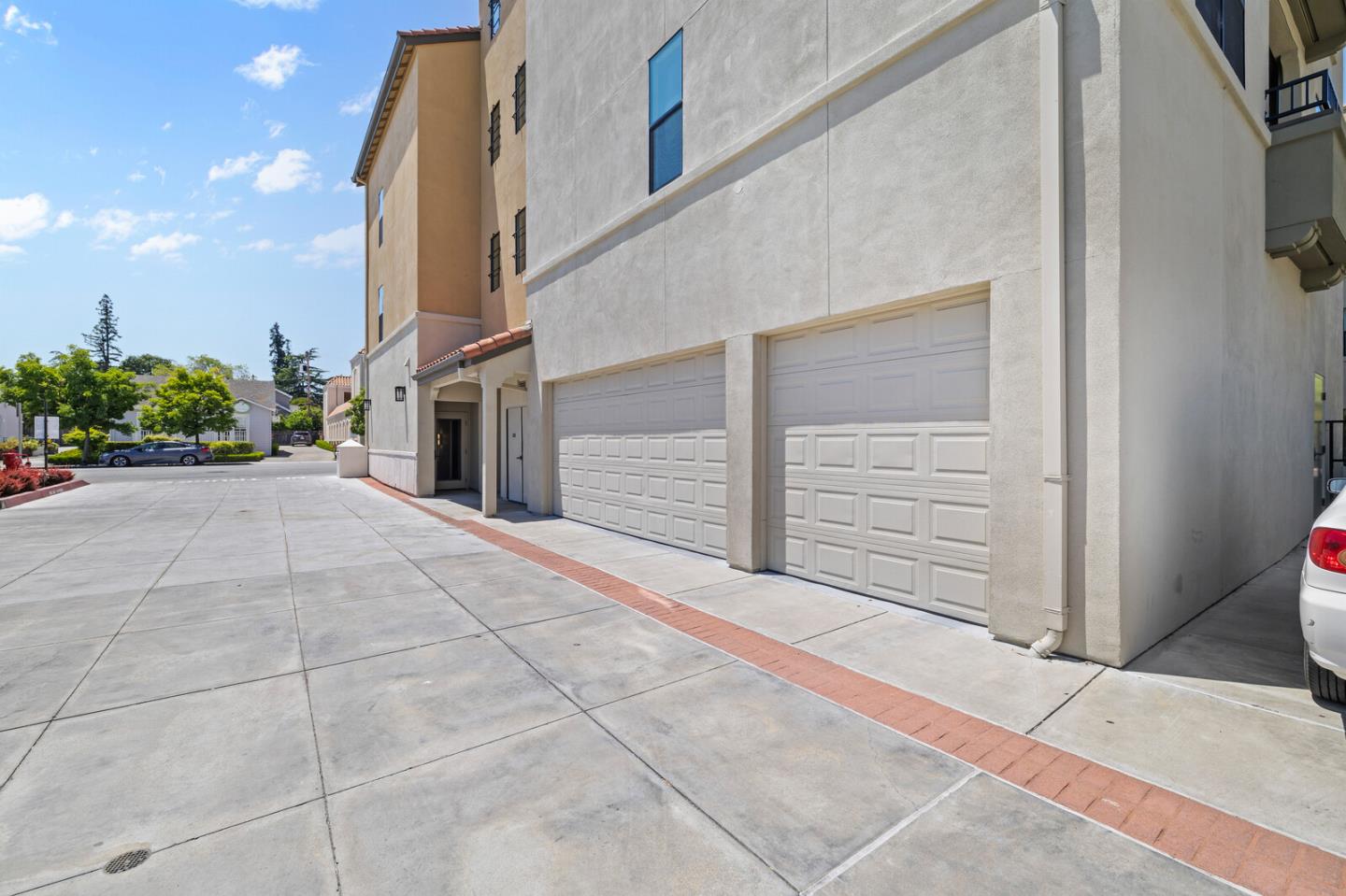 Detail Gallery Image 22 of 30 For 1001 Laurel #113,  San Carlos,  CA 94070 - 3 Beds | 2 Baths