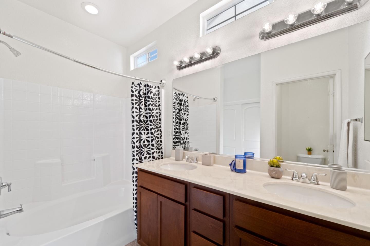 Detail Gallery Image 23 of 52 For 1627 Dunlin Ave #6,  Chula Vista,  CA 91913 - 3 Beds | 2/1 Baths