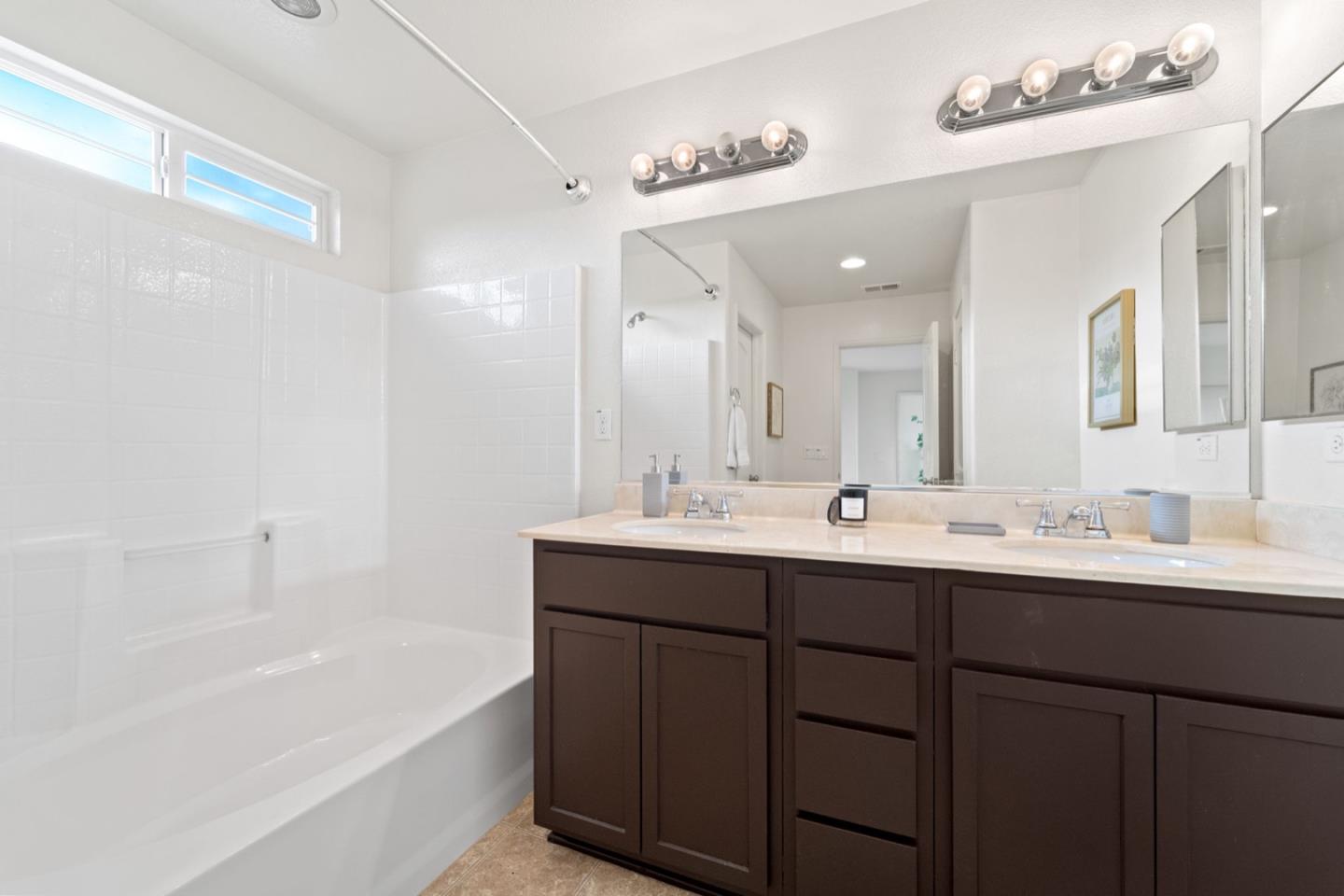 Detail Gallery Image 28 of 52 For 1627 Dunlin Ave #6,  Chula Vista,  CA 91913 - 3 Beds | 2/1 Baths