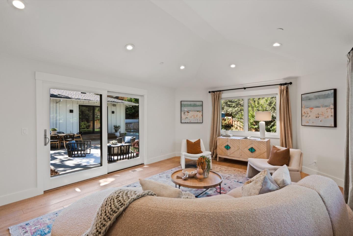 Detail Gallery Image 22 of 57 For 1330 Fairway Dr, Los Altos,  CA 94024 - 4 Beds | 4/1 Baths