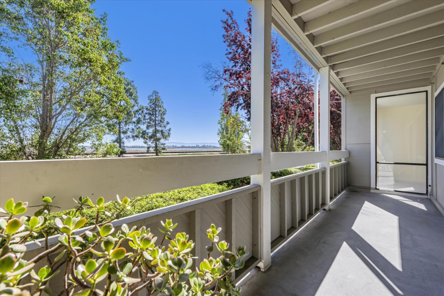 Detail Gallery Image 27 of 35 For 1051 Beach Park Blvd #102,  Foster City,  CA 94404 - 3 Beds | 2 Baths