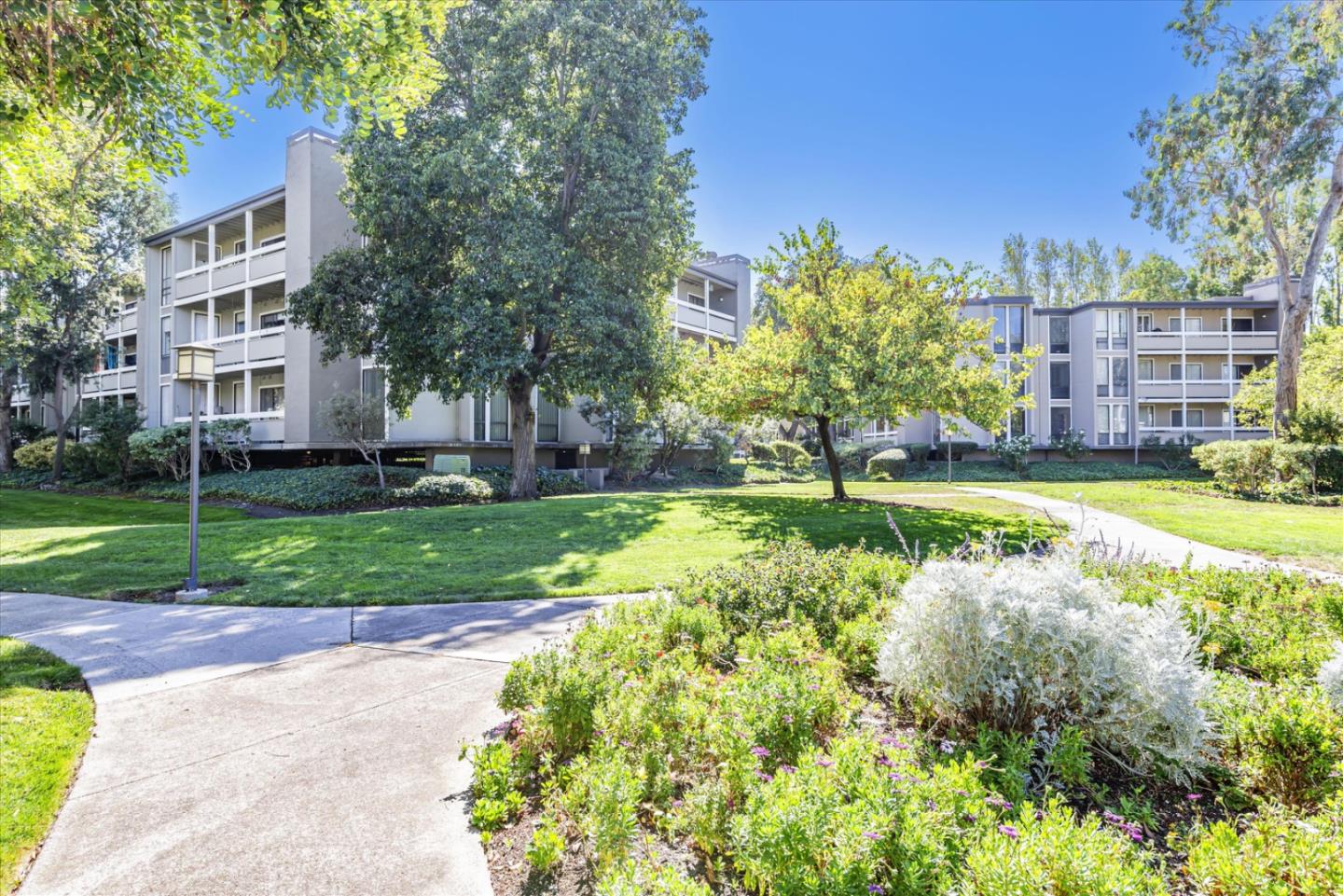 Detail Gallery Image 30 of 35 For 1051 Beach Park Blvd #102,  Foster City,  CA 94404 - 3 Beds | 2 Baths