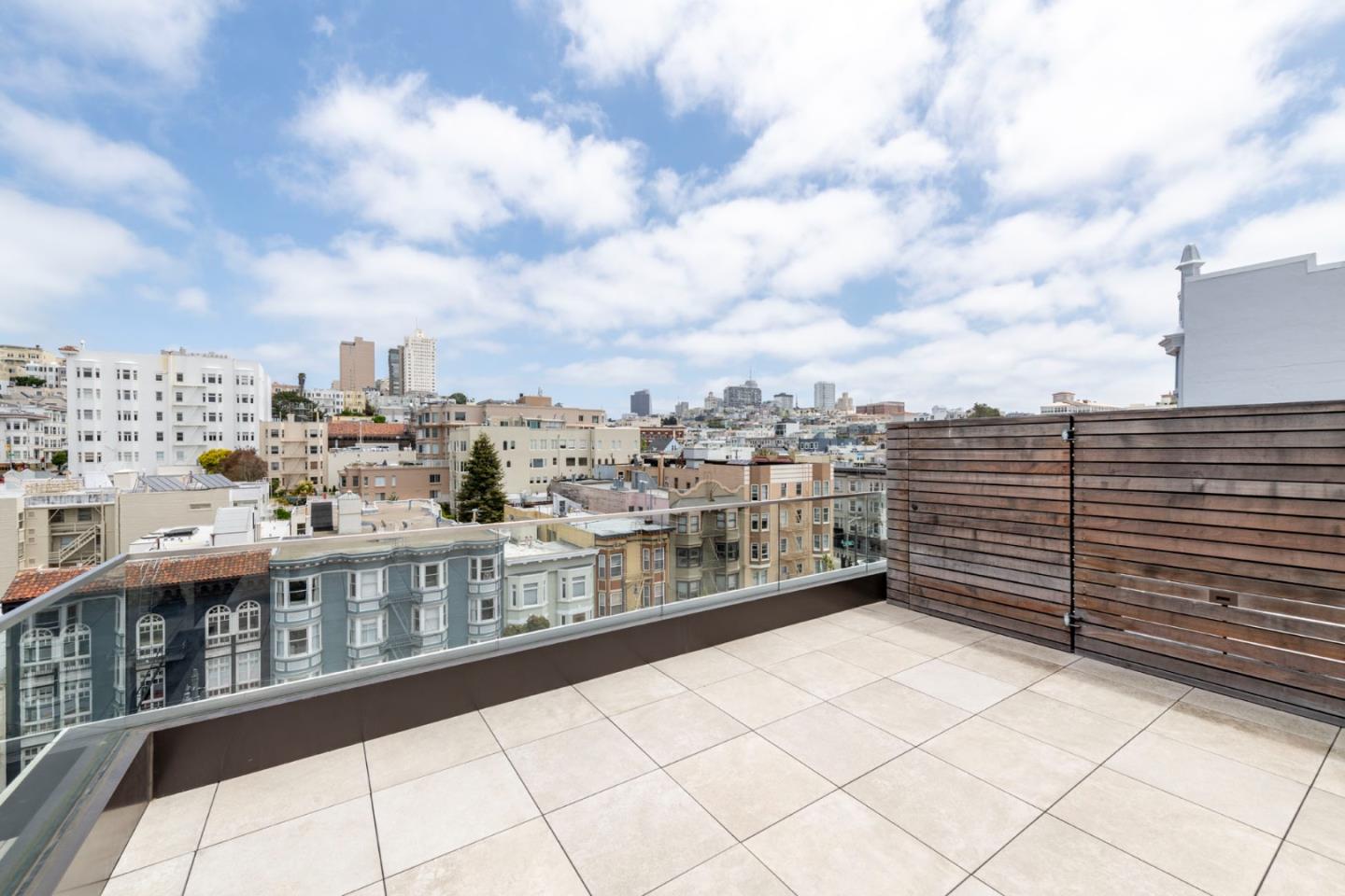 Detail Gallery Image 13 of 23 For 1515 Union St Ph3,  San Francisco,  CA 94123 - 2 Beds | 2 Baths