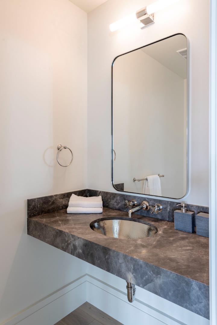 Detail Gallery Image 6 of 24 For 1515 Union St 6b,  San Francisco,  CA 94123 - 3 Beds | 2/1 Baths