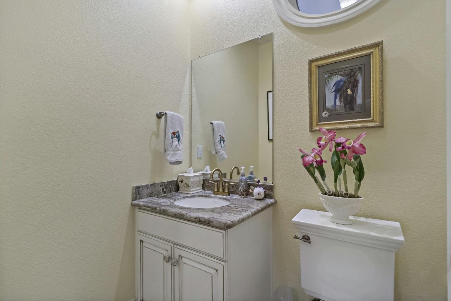 Detail Gallery Image 26 of 39 For 106 Younger Way #C,  Santa Cruz,  CA 95060 - 2 Beds | 2/1 Baths