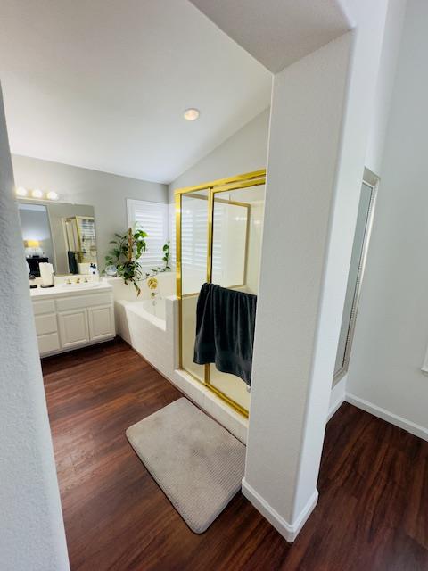 Detail Gallery Image 15 of 26 For 162 Pacific Ct, Marina,  CA 93933 - 3 Beds | 2/1 Baths