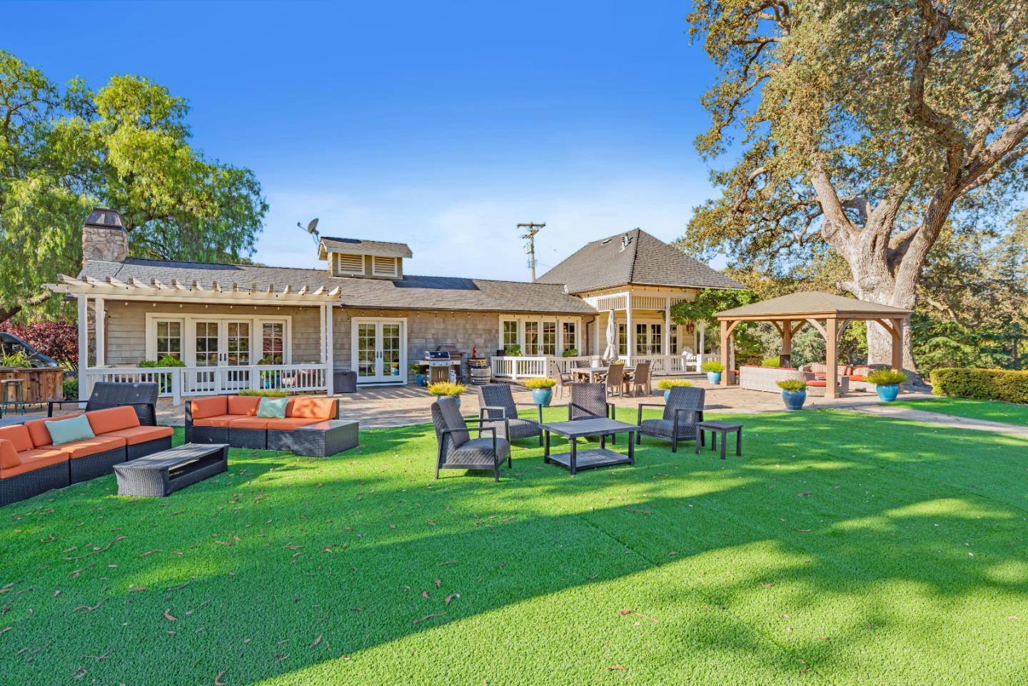Detail Gallery Image 19 of 30 For 3970 Leavesley Rd, Gilroy,  CA 95020 - 4 Beds | 3/1 Baths