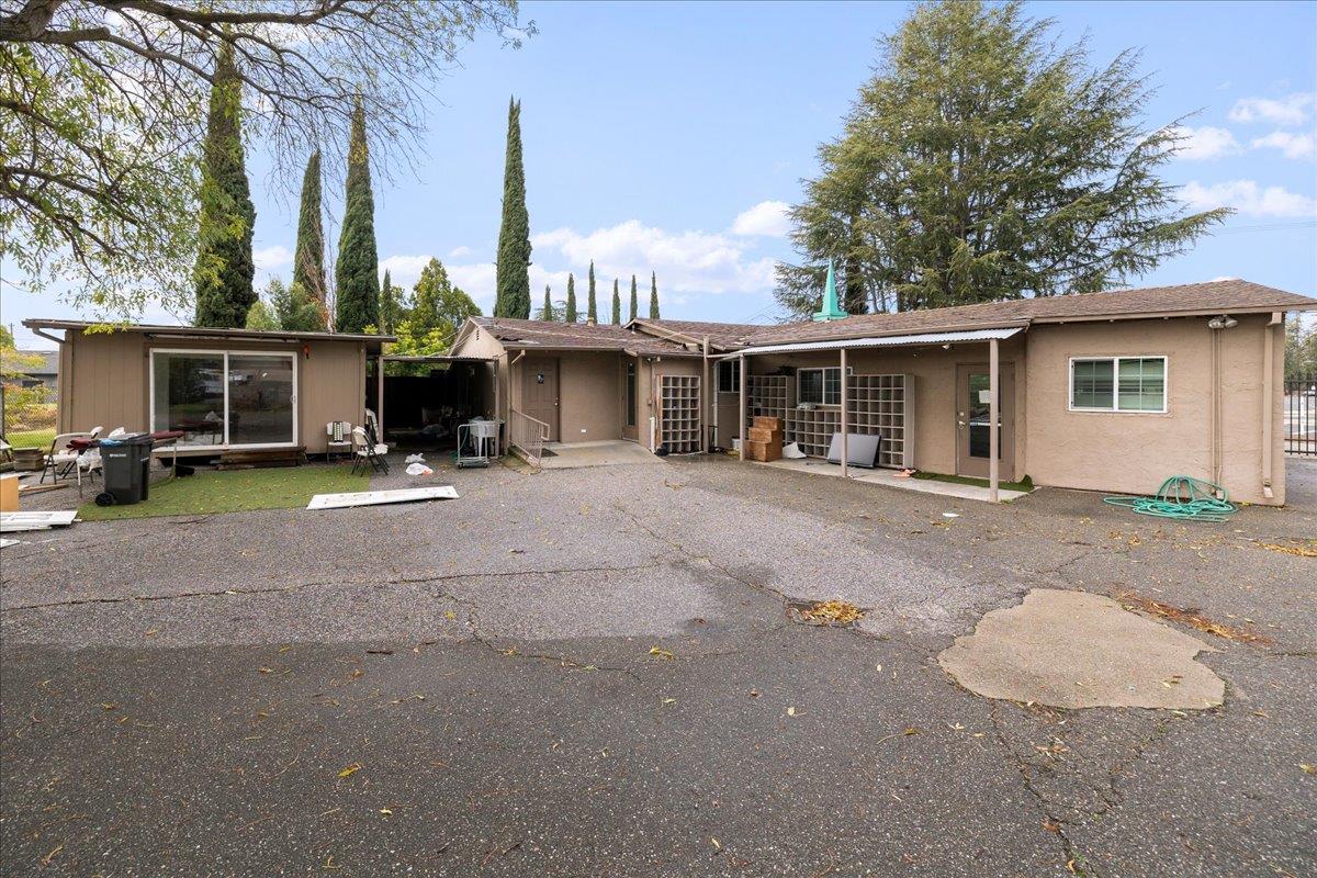 400 Budd Avenue, Campbell, California 95008, ,1 BathroomBathrooms,Residential,For Sale,400 Budd Avenue,ML81982789