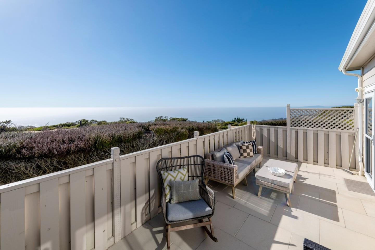 Detail Gallery Image 33 of 46 For 61 Outlook Cir, Pacifica,  CA 94044 - 2 Beds | 2 Baths