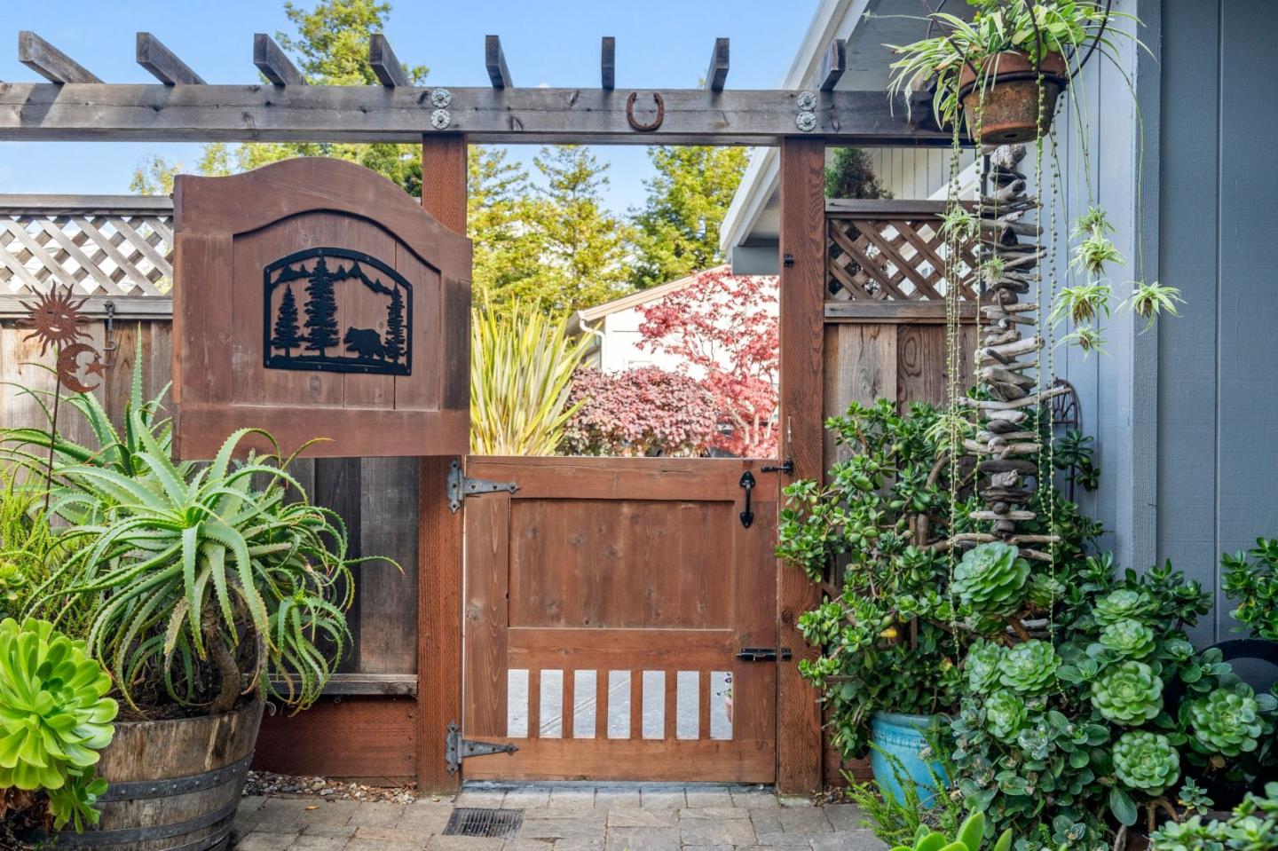 Detail Gallery Image 3 of 48 For 157 Hyannis Ct, Aptos,  CA 95003 - 2 Beds | 1/1 Baths