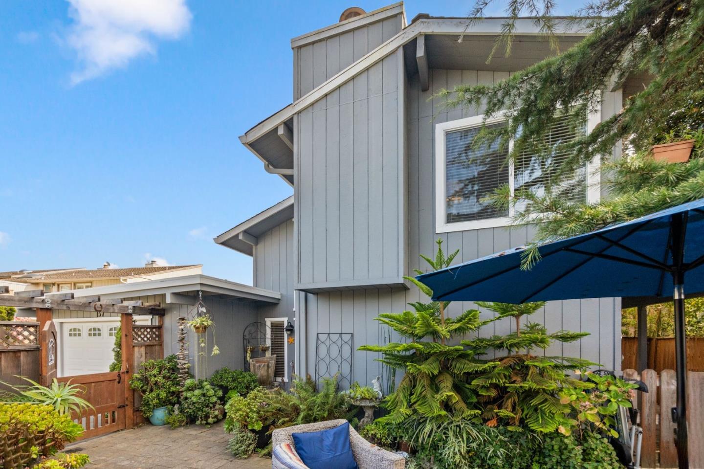 Detail Gallery Image 4 of 48 For 157 Hyannis Ct, Aptos,  CA 95003 - 2 Beds | 1/1 Baths