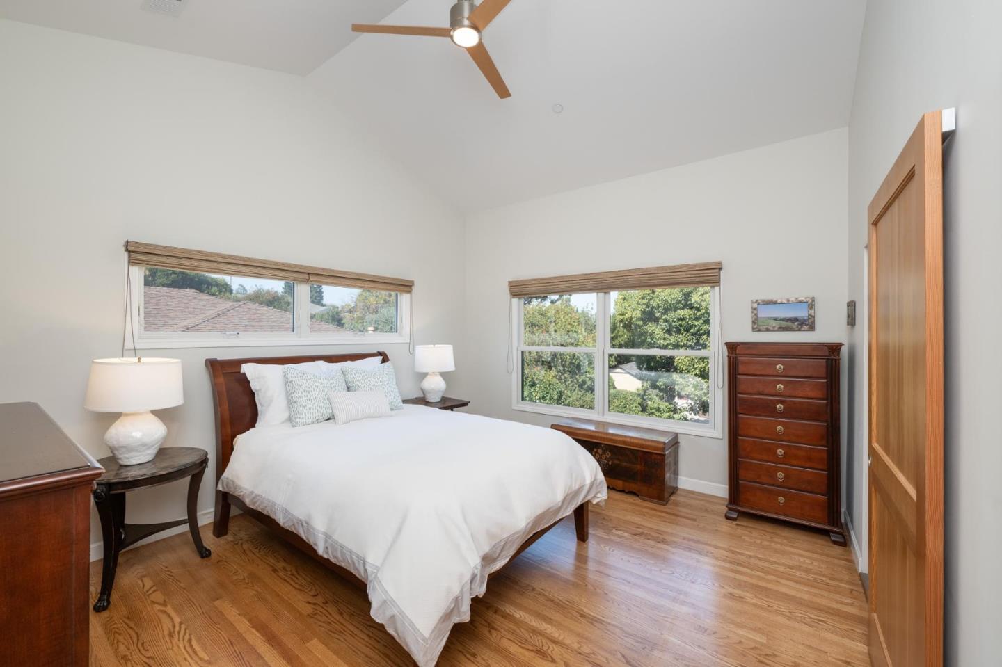 Detail Gallery Image 14 of 23 For 48 Burbank Ave, San Mateo,  CA 94403 - 3 Beds | 2/1 Baths