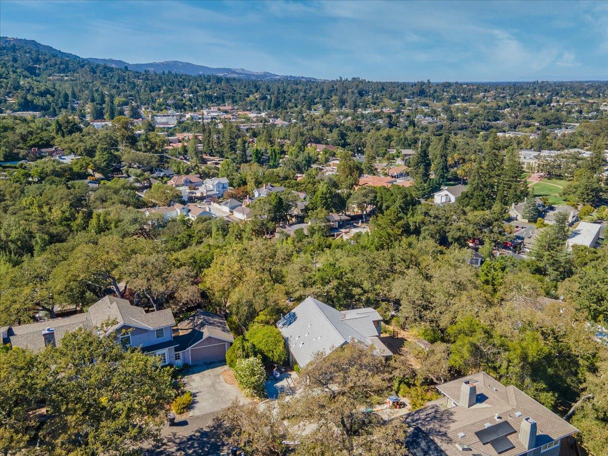 Detail Gallery Image 6 of 49 For 8 Central Ct, Los Gatos,  CA 95030 - 2 Beds | 2 Baths