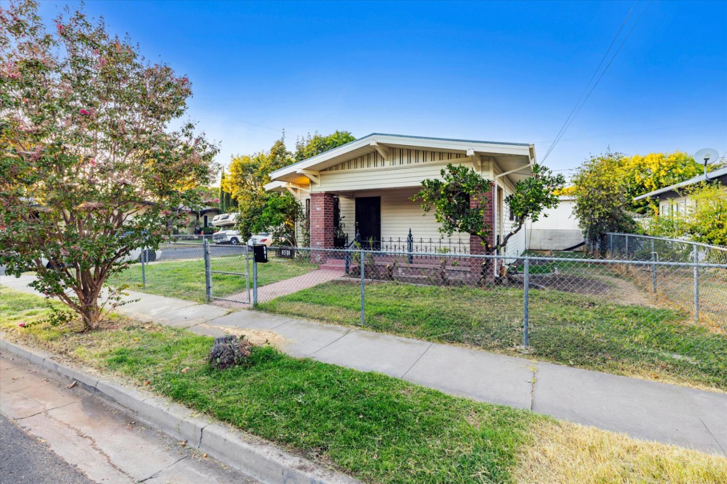 Detail Gallery Image 28 of 29 For 301 E Sonoma Ave, Stockton,  CA 95204 - 2 Beds | 1/1 Baths