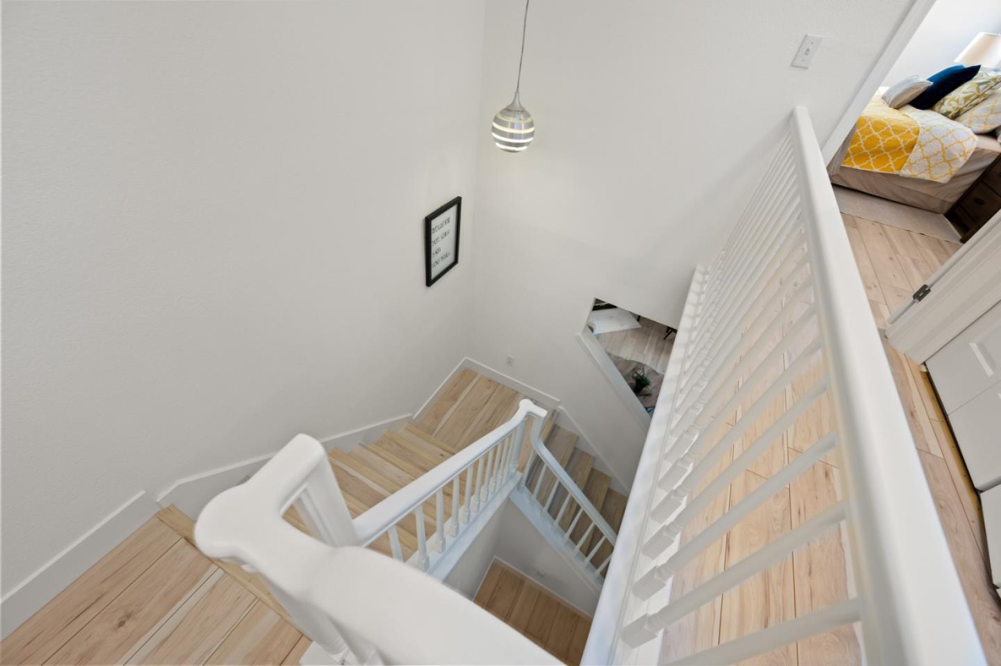 Detail Gallery Image 13 of 31 For 123 Concord Cir, Mountain View,  CA 94040 - 3 Beds | 2/1 Baths